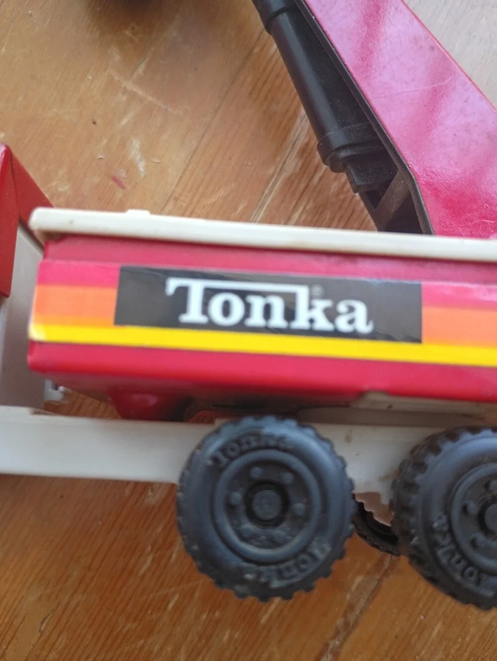 Vintage 1970's Tonka Boom Bucket Lift Truck RARE Red Version Pressed Steel